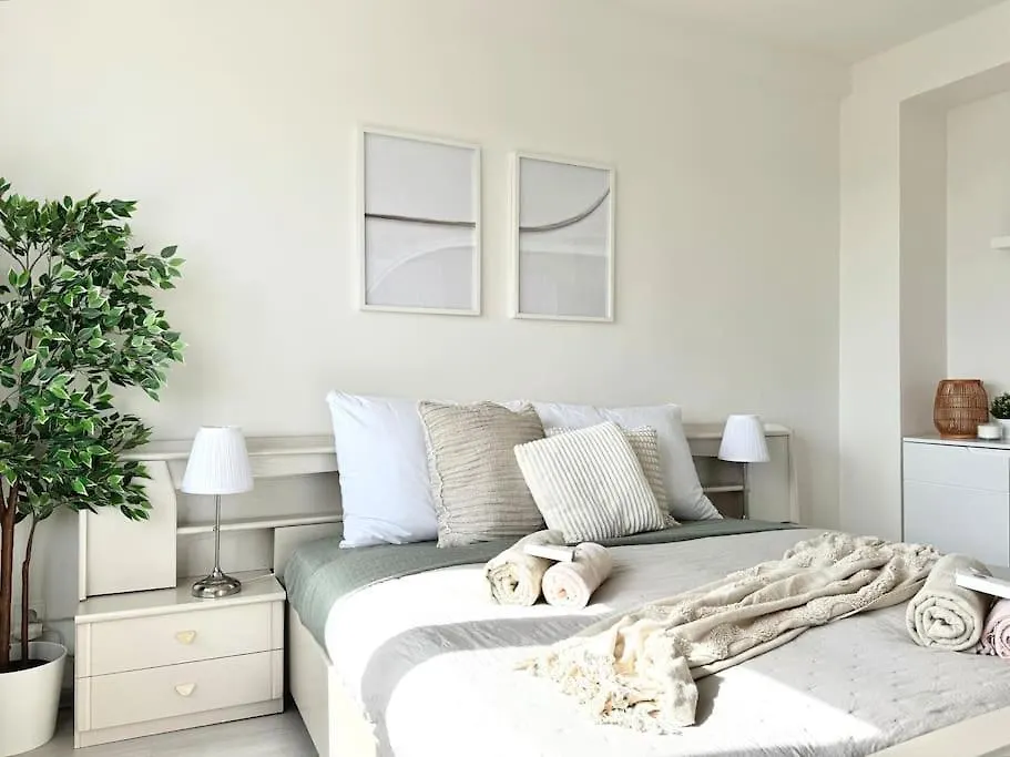 Appartamento Spacious Apt Near Prague Castle